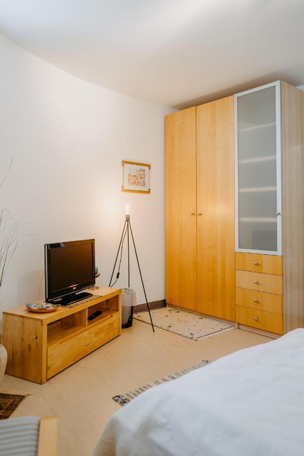 Haus Luna - Privatzimmer Im Sonnigen Suedburgenland Hackerberg エクステリア 写真